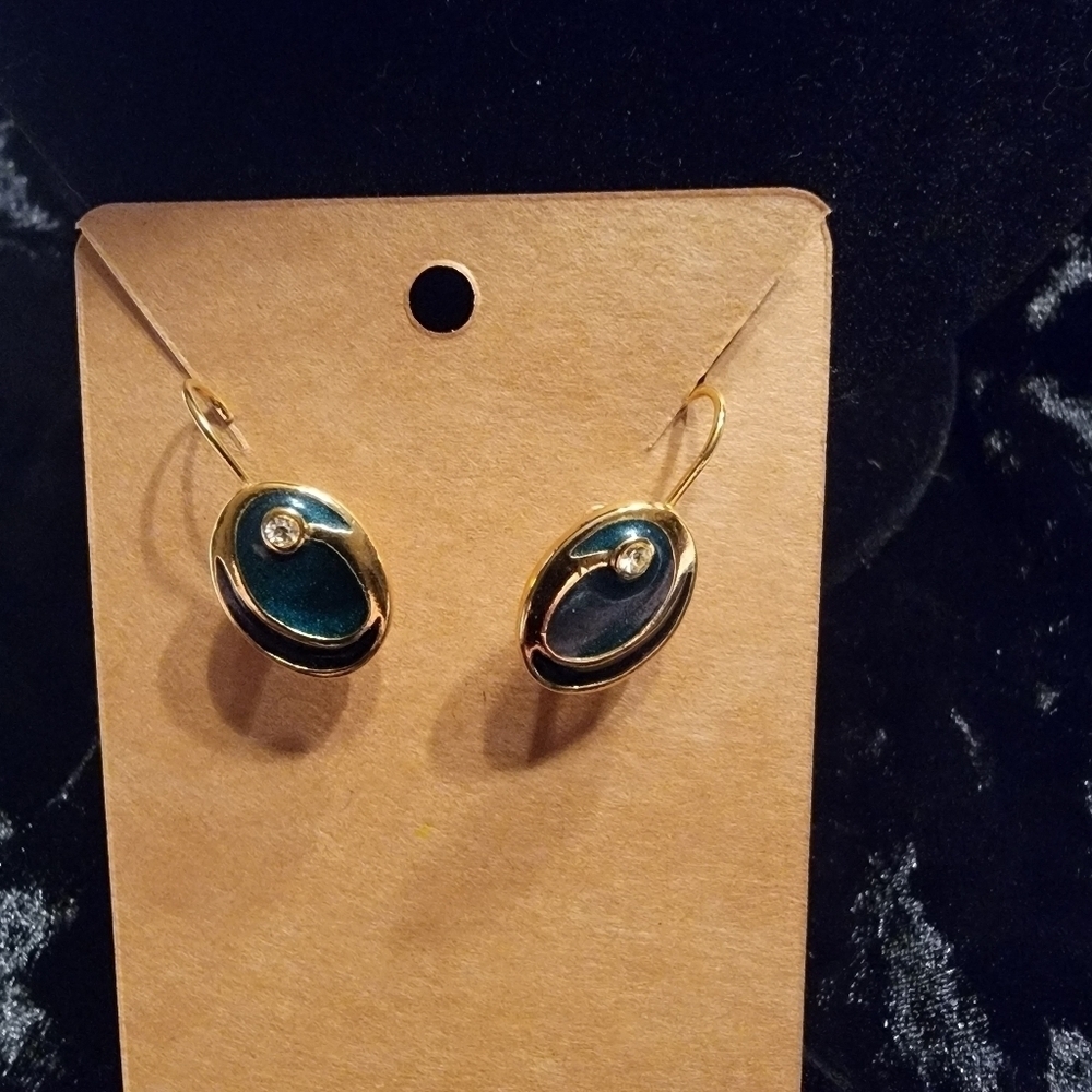 Kerissa Vintage Goldtone and Teal Enamel with Rhinestone Accent Pierced Earrings - Picture 5 of 7